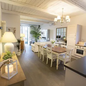 Azzurro Bed & Breakfast